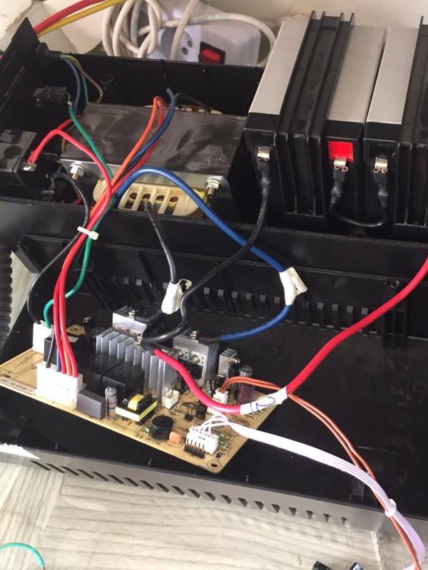 انتخاب باتری مناسب UPS